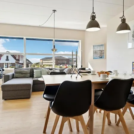 Bad, Lejl, 109 Apartment